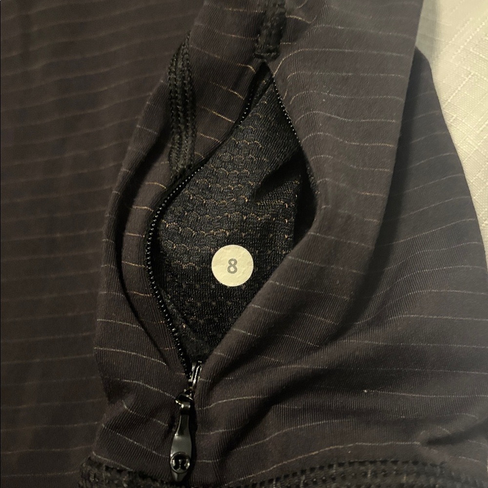 Lululemon Dark Gray Run For Gold Long Sleeve SZ 8 active wear athleisure running - Picture 8 of 12